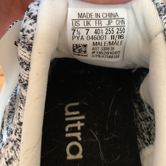 Adidas Ultraboost 3.0 Oreo - Picture 6 of 8